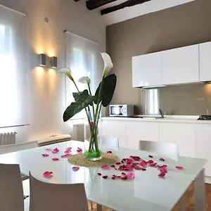 cannaregio-suite-colleoni-holidays.hotelslidodijesolo.com/